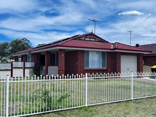 House for rent in Macquarie Fields, Sydney