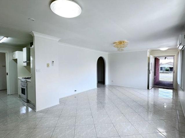House for rent in Macquarie Fields, Sydney