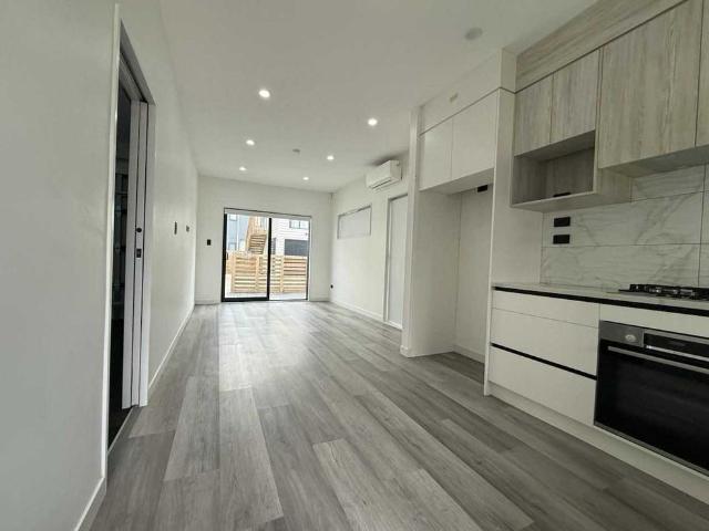 Townhouse for rent in Kauri Flats, Papakura