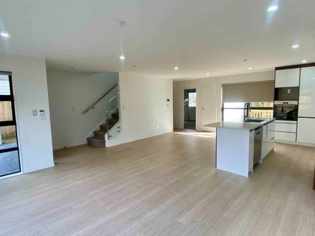 House for rent in Blockhouse Bay, Oroua County