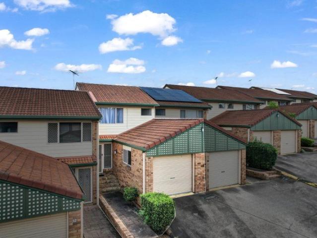 Townhouse for rent in Toombul, Queensland