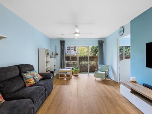 Apartment for sale in Lower North Shore, Sydney