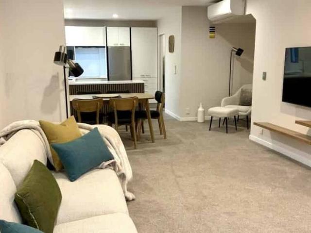 Townhouse for rent in Heathcote, Canterbury