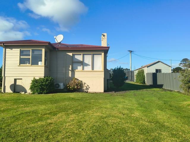 House for sale in Gladstone, Tasmania