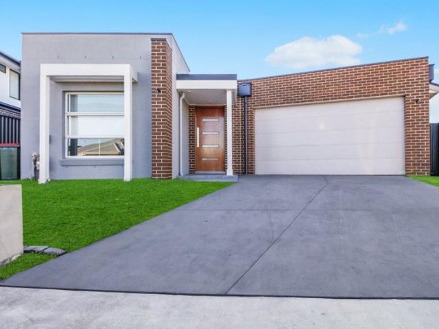 House for rent in Elara, Sydney