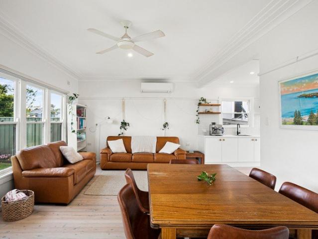 House for sale in Farmborough Heights, Wollongong City Council