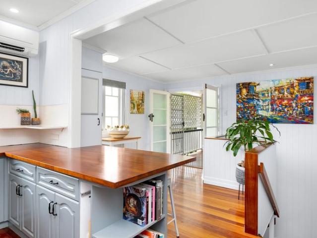 House for rent in Holland Park, Greater Brisbane