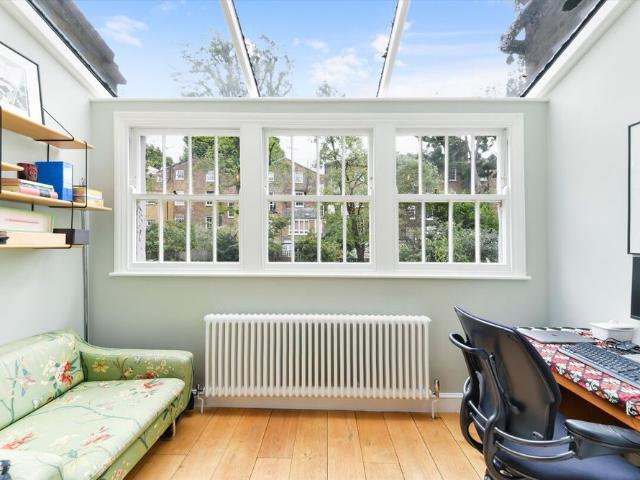 House for rent in Barnsbury, Greater London