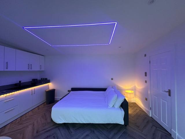 Studio for rent in Bingham, Scotland