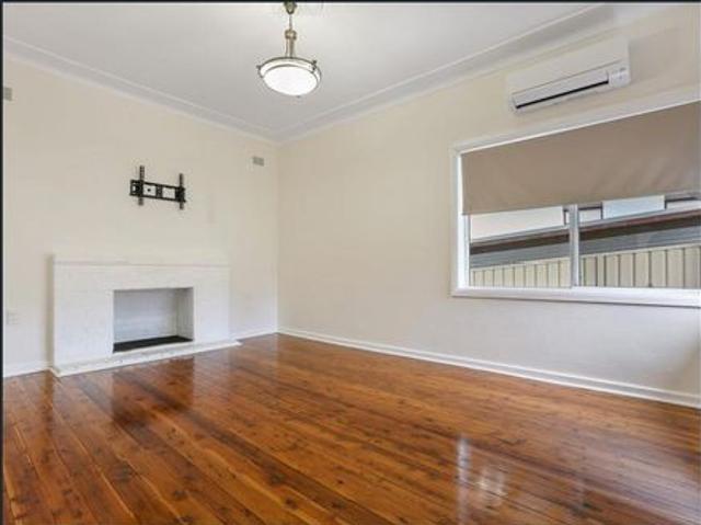 House for rent in Wollongong West, New South Wales