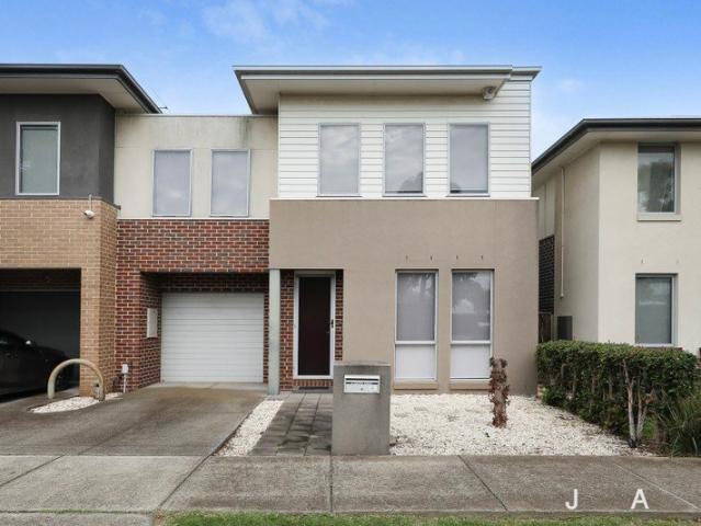 Townhouse for rent in Camerons Creek, Victoria