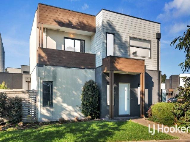 Townhouse for sale in Camerons Creek, Victoria