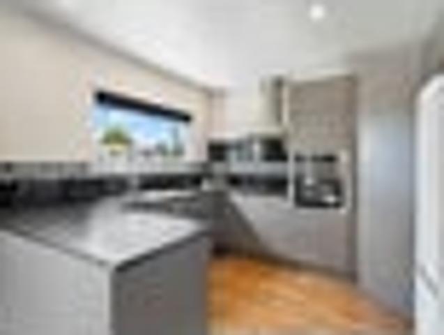 House for sale in Takanini, Papakura