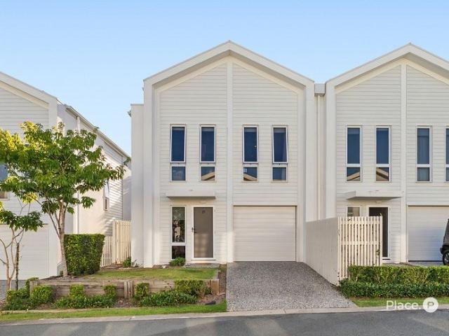 Townhouse for sale in Toombul, Queensland