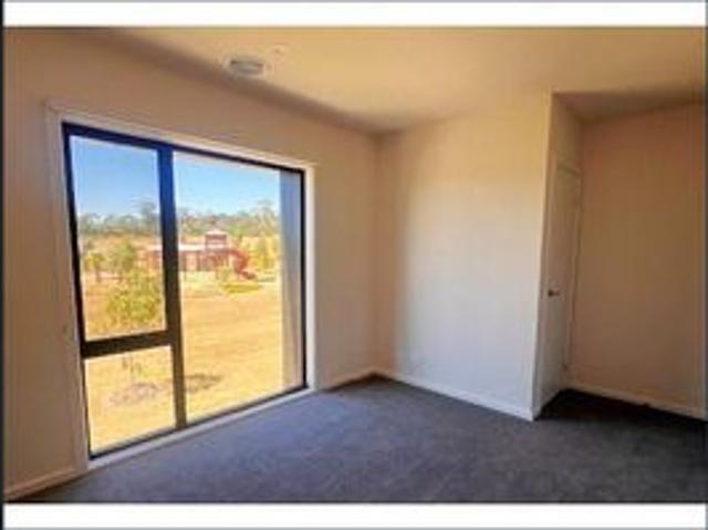 Townhouse for rent in Brompton, Melbourne