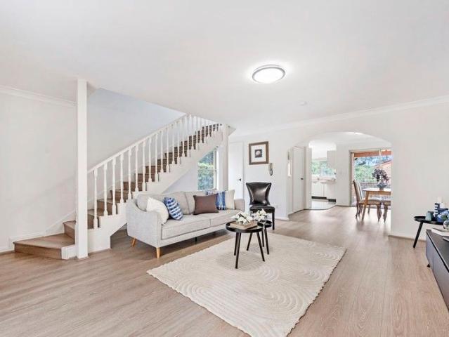 Townhouse for sale in Marsfield