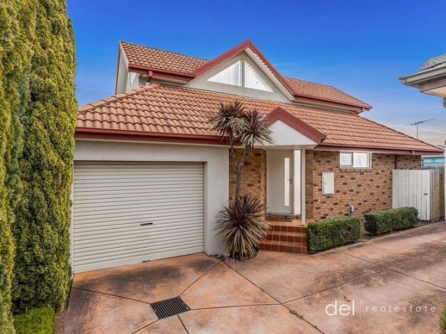 Townhouse for sale in Camerons Creek, Victoria