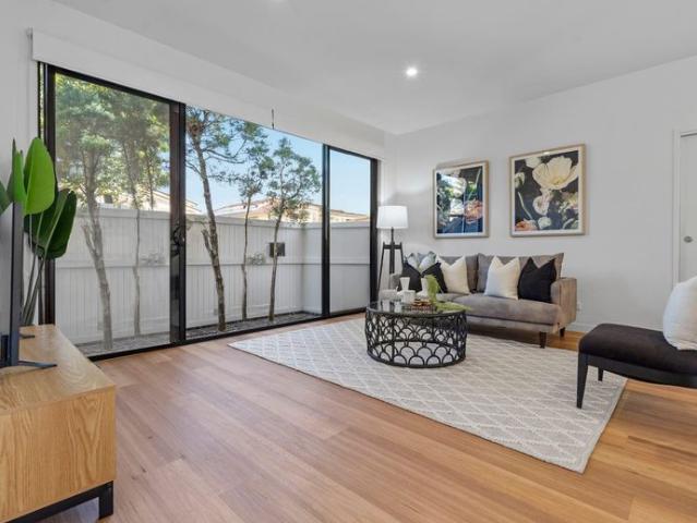 Townhouse for rent in Toombul, Queensland