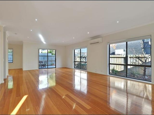 Townhouse for rent in Camerons Creek, Victoria
