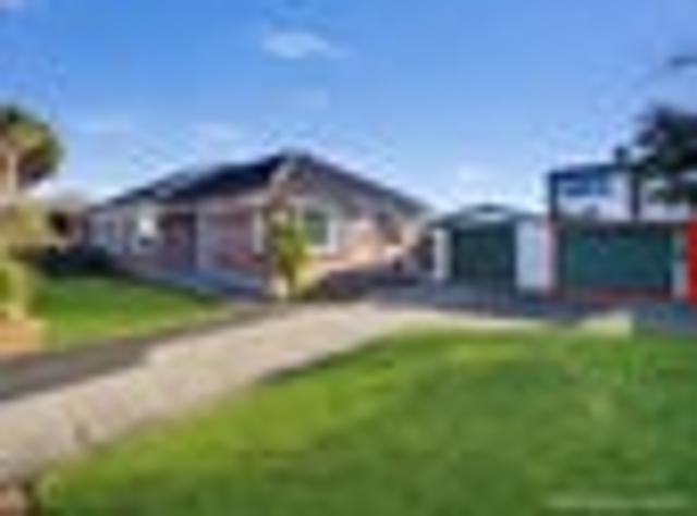 Townhouse for sale in Heathcote, Canterbury