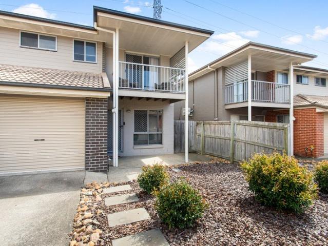 Townhouse for sale in Toombul, Queensland