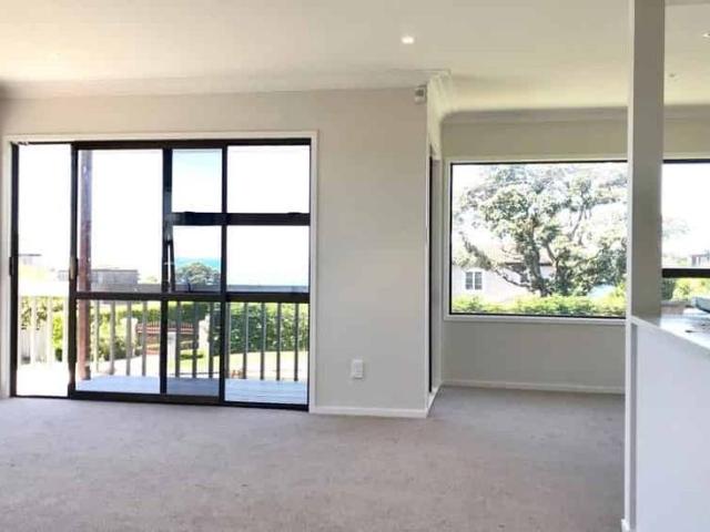 House for rent in Whangaparaoa