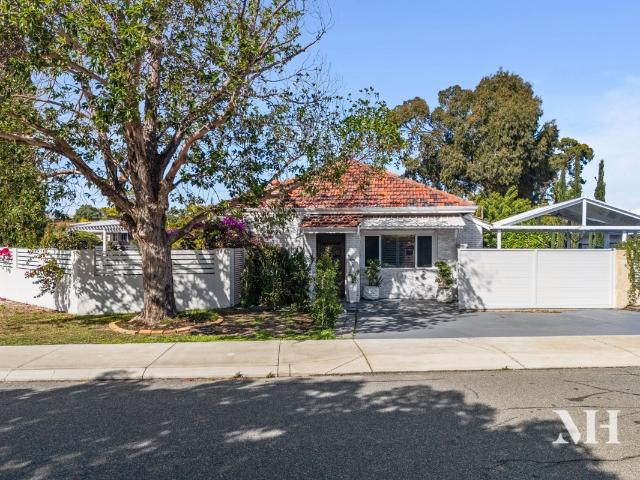House for sale in Alfred Cove, Western Australia