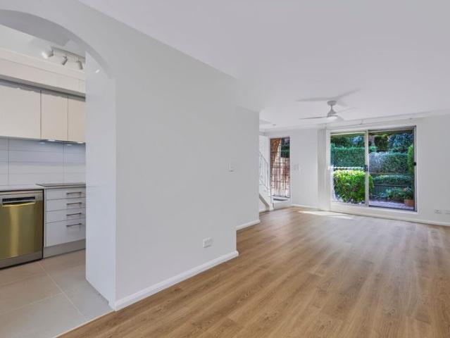 Townhouse for rent in Sydney, New South Wales
