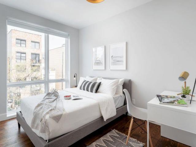Room for rent in Arverne, New York