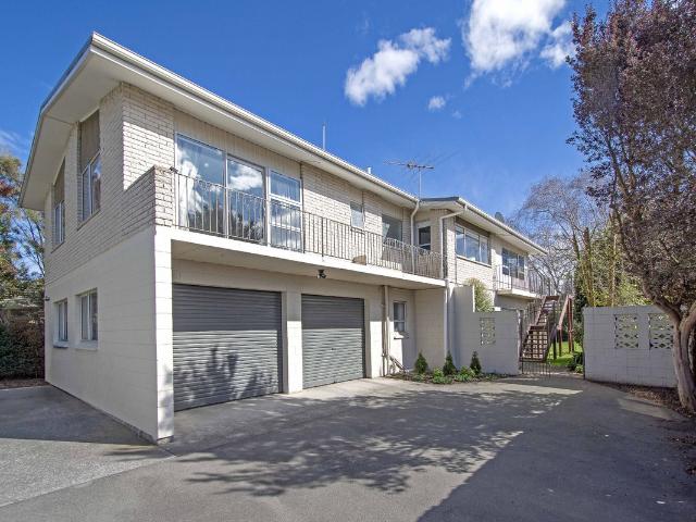 Apartment for rent in Chaslands, Canterbury