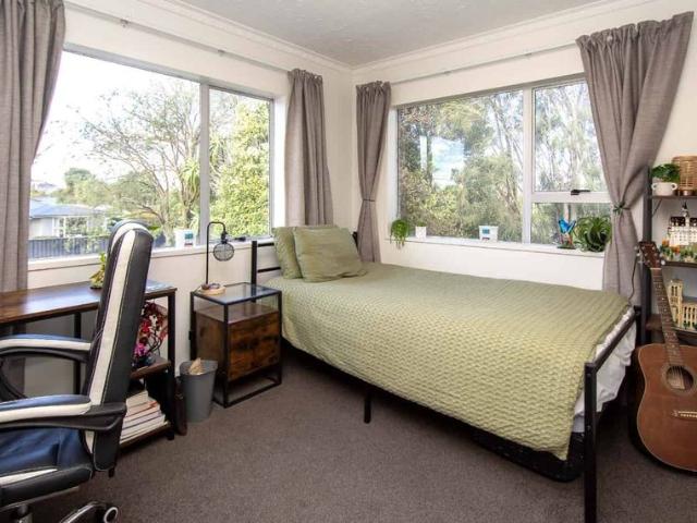 Apartment for rent in Chaslands, Canterbury