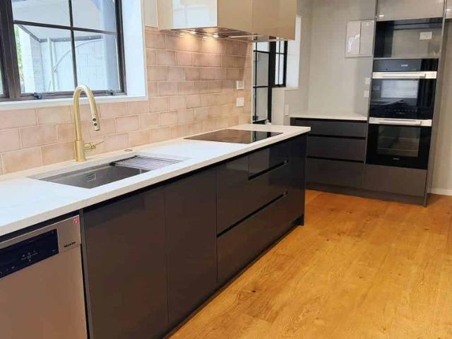 Townhouse for rent in Greenlane, Albert-Eden