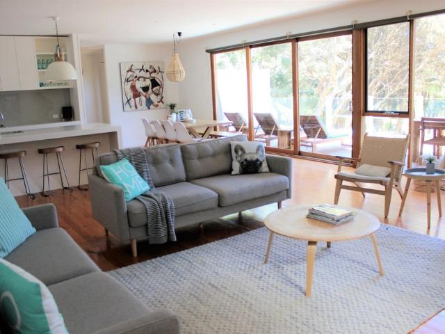Room for rent in Camerons Creek, Victoria