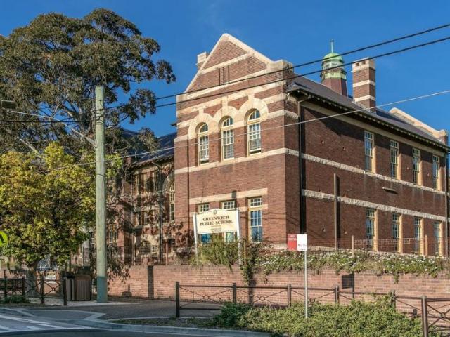 House for rent in Lower North Shore, Sydney