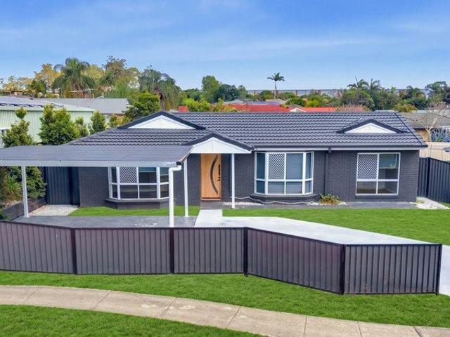 House for sale in Crestmead, Greater Brisbane