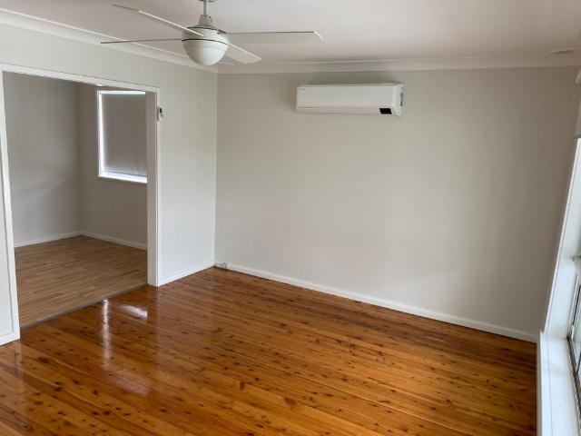Apartment for rent in Oak Flats Dc, New South Wales