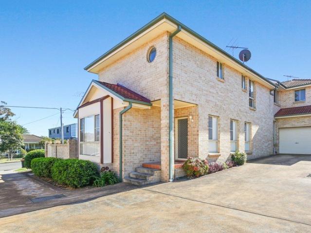 Townhouse for rent in Sydney, New South Wales