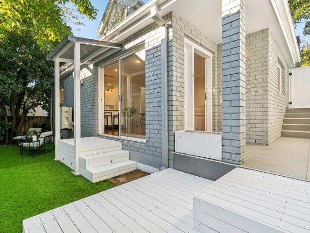 House for rent in Lower North Shore, Sydney