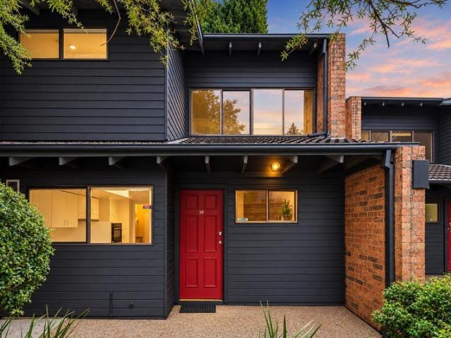Townhouse for sale in Marsfield, Sydney