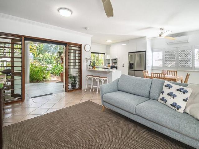 Apartment for rent in Palm Cove, Queensland