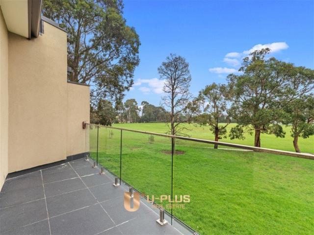 Townhouse for sale in Boronia, Melbourne