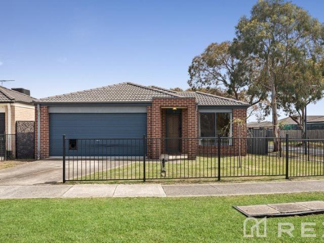 House for sale in Cranbourne West, Melbourne
