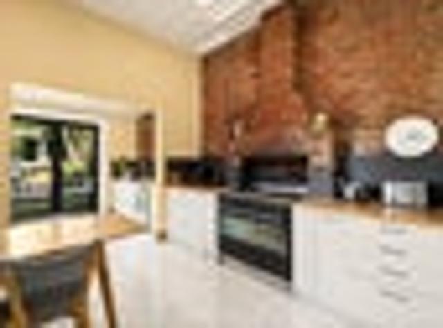 House for sale in Otakou