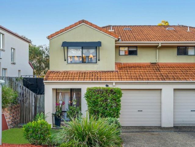 Townhouse for sale in Fernbrook, Queensland