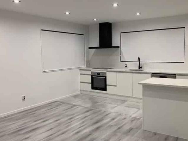 House for rent in Paremoremo