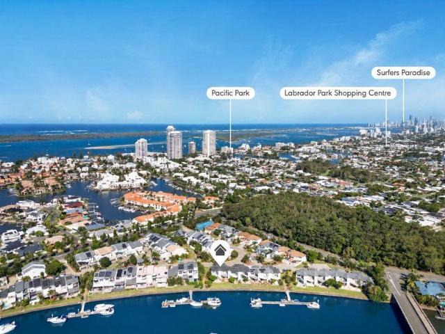 Townhouse for sale in Runaway Bay, Gold Coast City