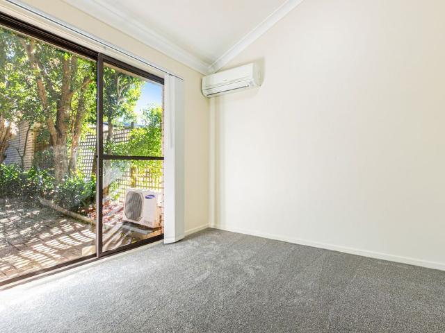 Townhouse for rent in Sydney, New South Wales