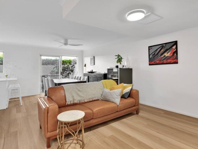 Apartment for rent in Lower North Shore, Sydney