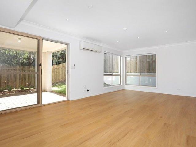 Townhouse for rent in Fernbrook, Queensland