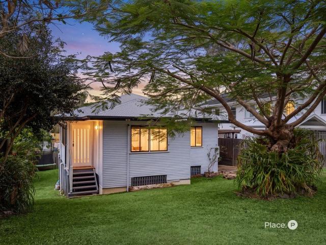 House for sale in Holland Park, Greater Brisbane